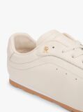 Μπεζ TH Monogram Δερμάτινα Sneakers Με Χαμηλό Κόψιμο  Γυναίκες