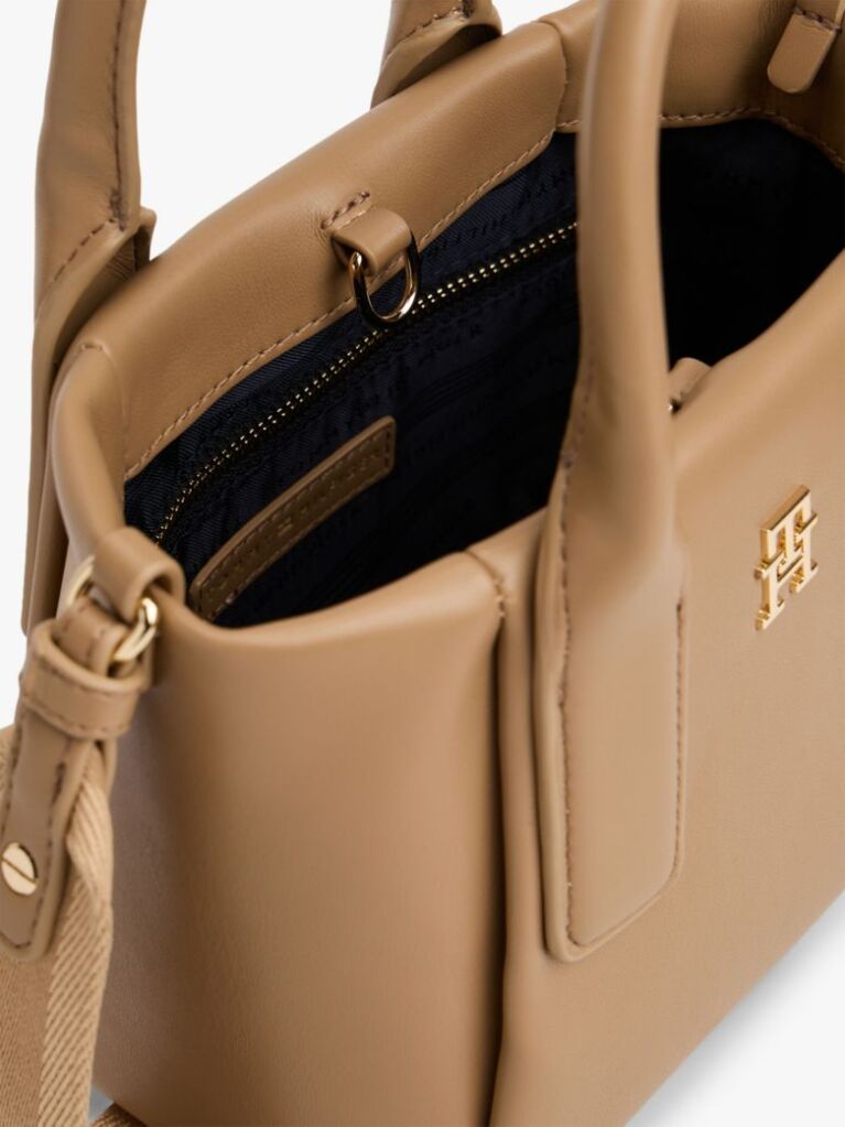 Καφέ Essential Τσάντα Tote Με Λουράκι Χιαστί Και Λογότυπο  Γυναίκες