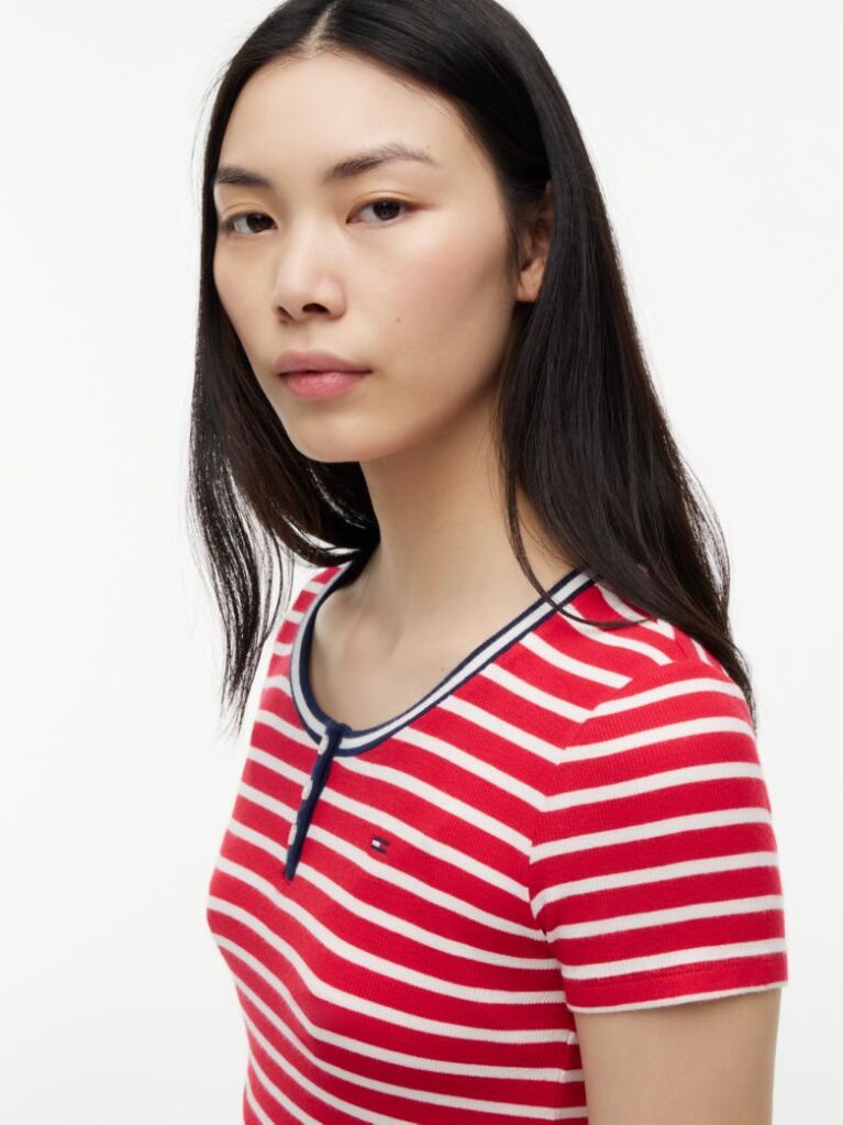 Multi Henley T-Shirt Σε Στενή Γραμμή  Γυναίκες