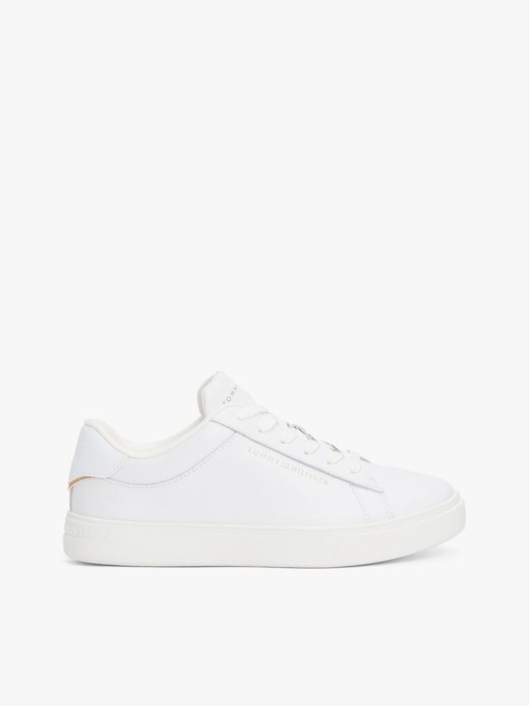Άσπρο Essential Δερμάτινα Sneakers Με Μεταλλικές Λεπτομέρειες  Γυναίκες