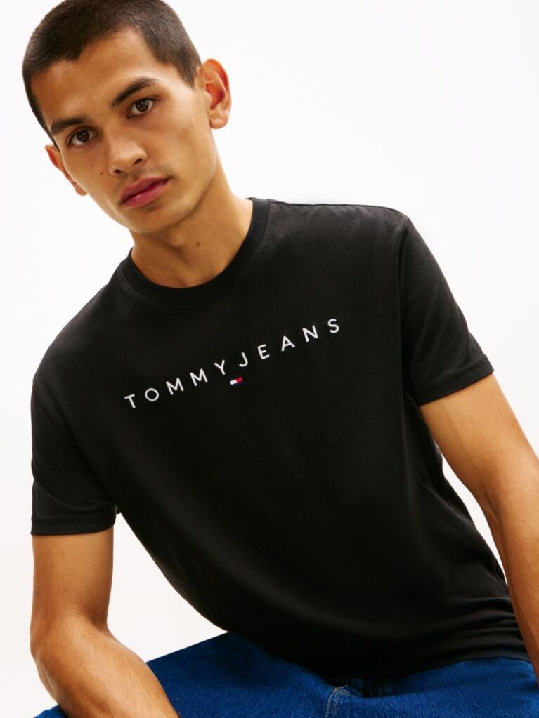 Μαύρο T-Shirt Σε Κανονική Γραμμή Με Κεντητό Λογότυπο  Άνδρες