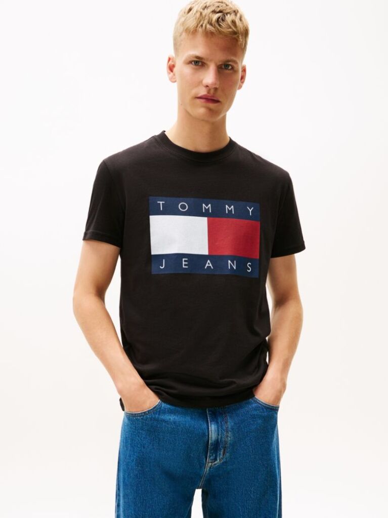 Μαύρο T-Shirt Με Κλασική Λαιμόκοψη Και Σημαία  Άνδρες