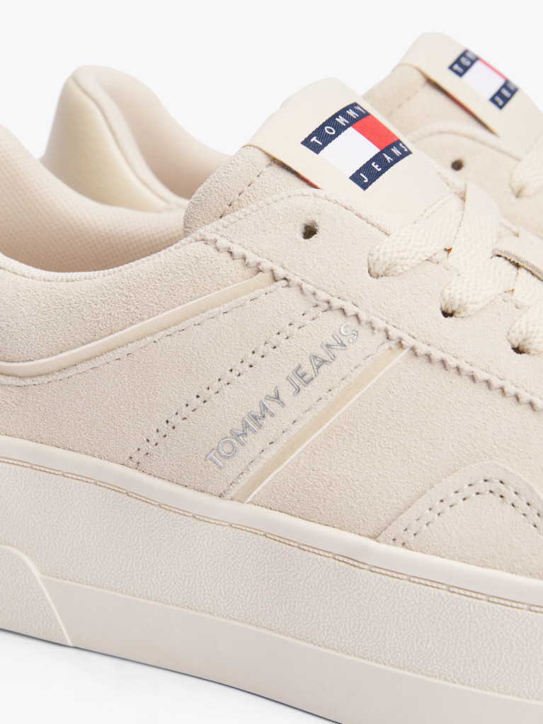 Μπεζ The Greenwich Σουέτ Sneakers Με Flatform  Γυναίκες