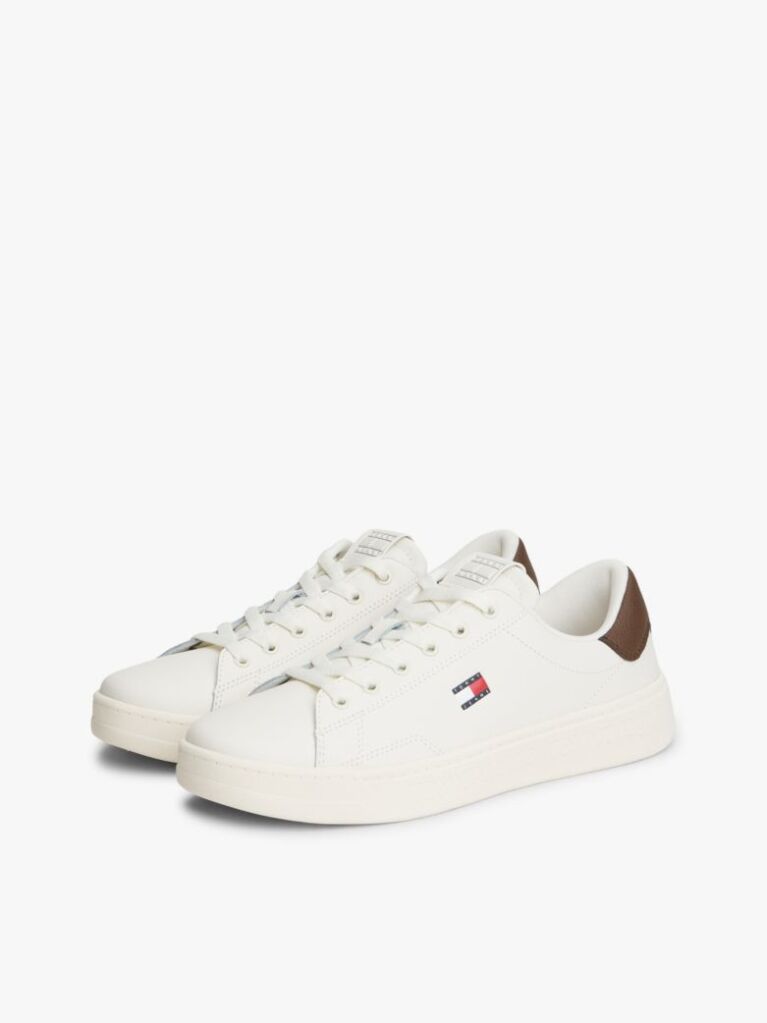 Μπεζ Δερμάτινα Sneakers Με Ανάγλυφο Λογότυπο  Γυναίκες