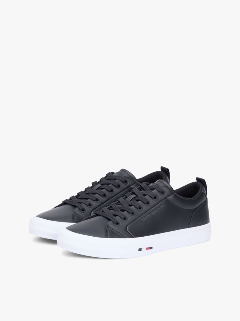 Μαύρο Δερμάτινα Sneakers Με Σόλα Σε Αντίθεση  Άνδρες