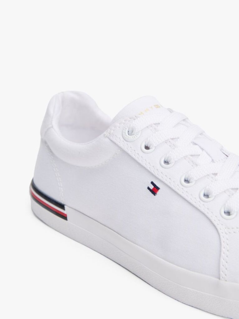 Άσπρο Essential Sneakers Με Signature Λεπτομέρεια  Γυναίκες