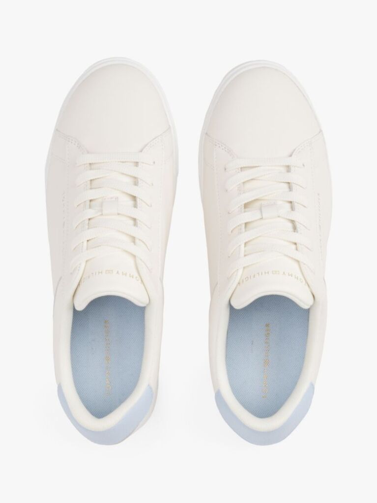 Άσπρο Essential Δερμάτινα Sneakers Με Μεταλλικές Λεπτομέρειες  Γυναίκες