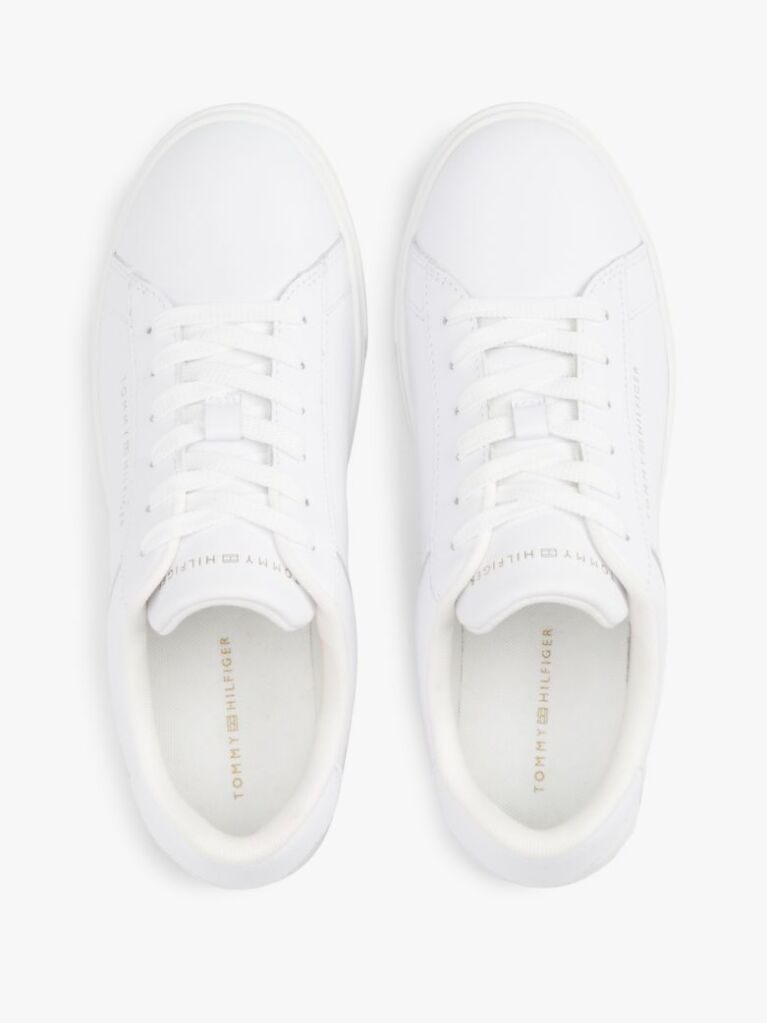 Άσπρο Essential Δερμάτινα Sneakers Με Μεταλλικές Λεπτομέρειες  Γυναίκες