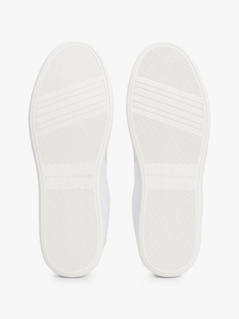 Άσπρο Essential Δερμάτινα Sneakers Με Μεταλλικές Λεπτομέρειες  Γυναίκες