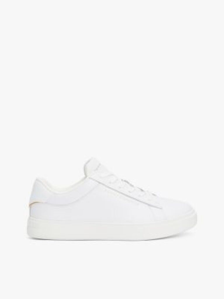 Άσπρο Essential Δερμάτινα Sneakers Με Μεταλλικές Λεπτομέρειες  Γυναίκες