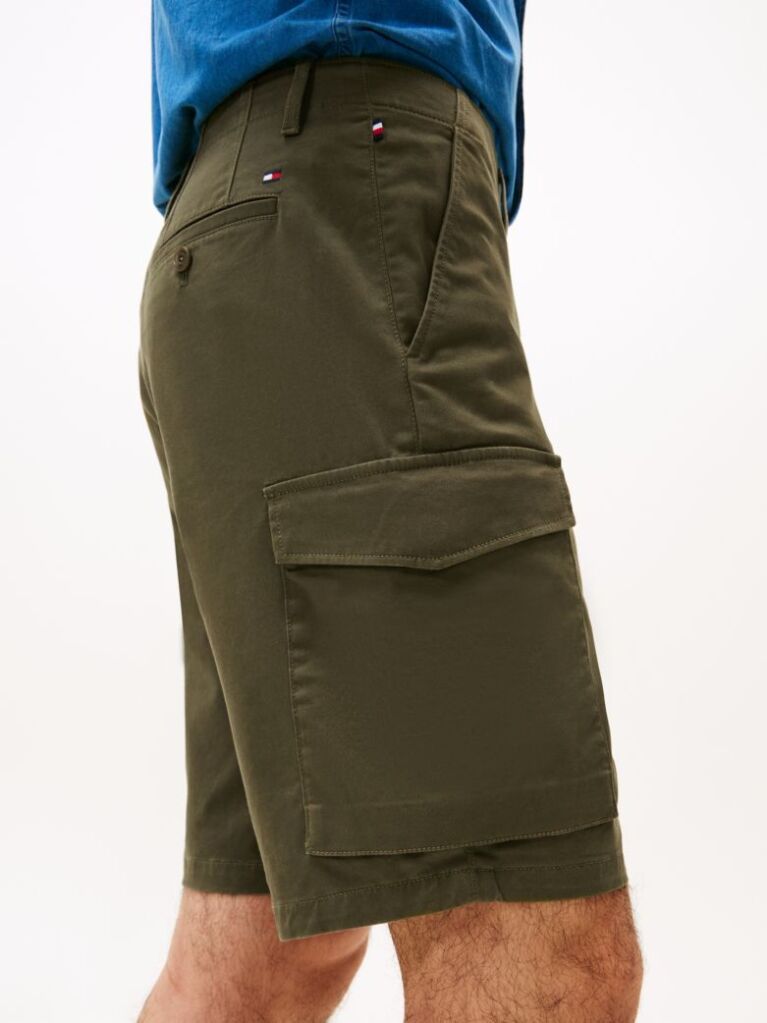 Green 1985 Essential Harlem Relaxed Cargo Bermuda Shorts  Men