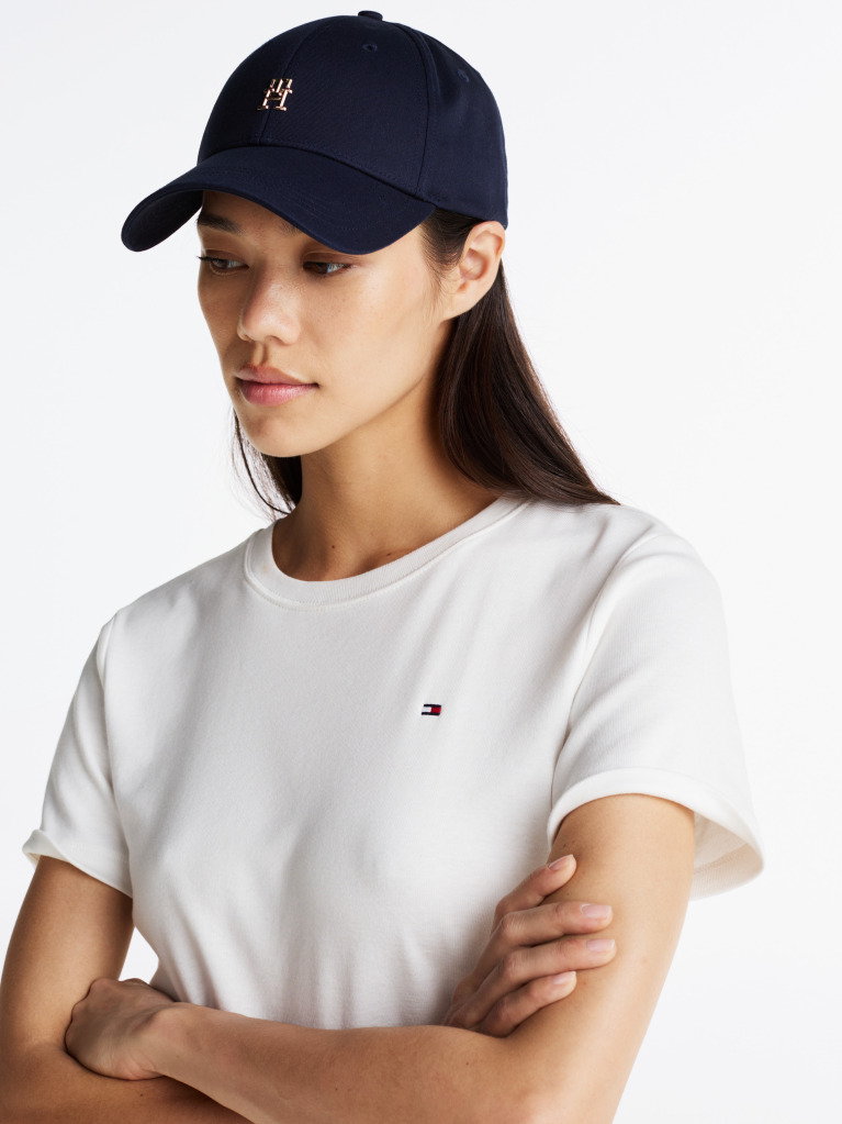 Μπεζ Ριμπ T-Shirt Σε Slim Γραμμή Με Κεντητό Σημαιάκι  Γυναίκες